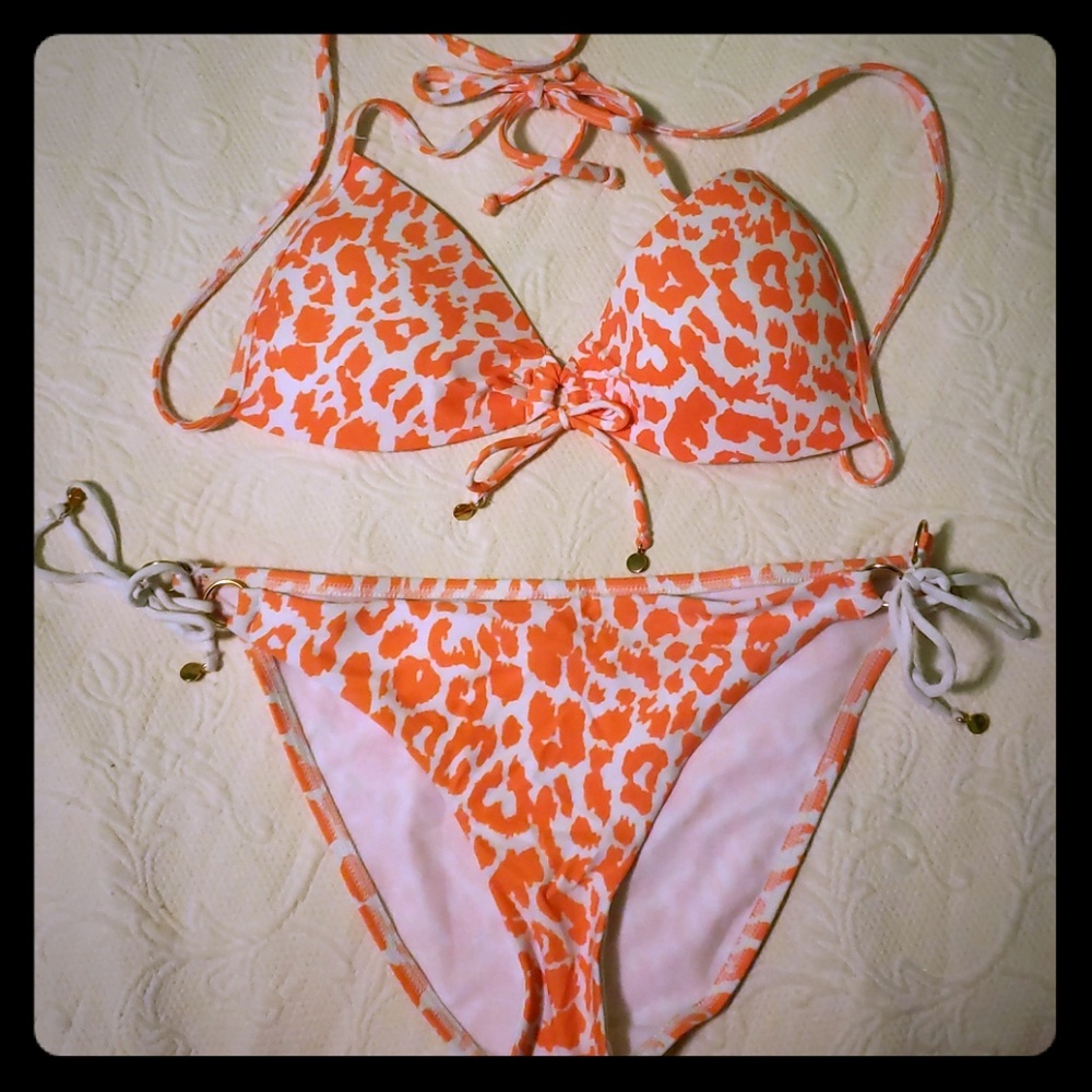 Orange and White Leopard Print Bikini w/gold embellishments by Sofia 🧡 SIZE L